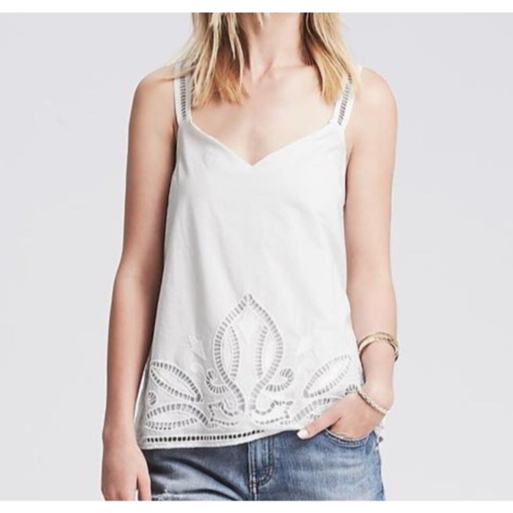 Banana Republic White Cut Out Embroidered Cami Size Small 100% Cotton Preppy